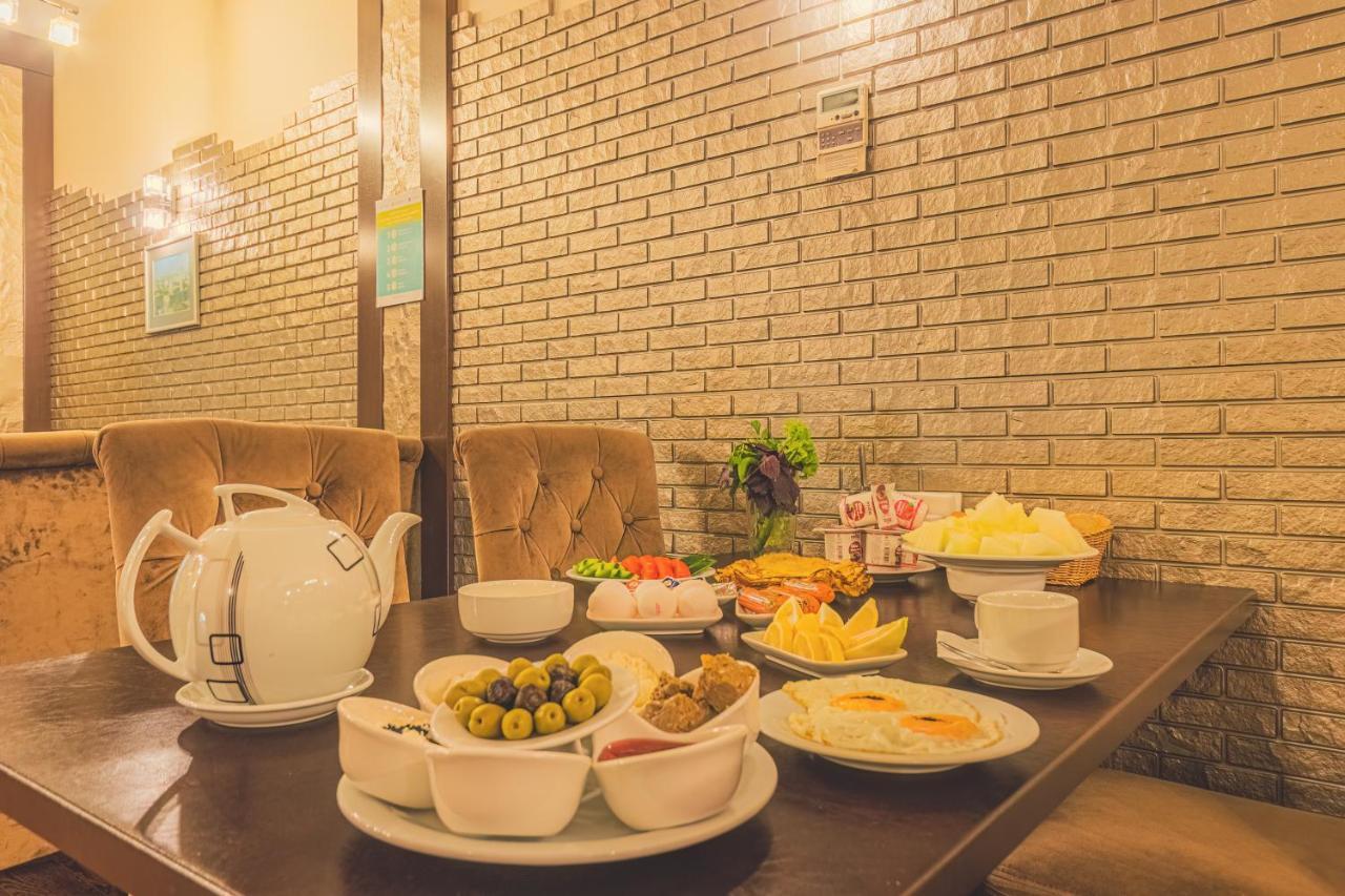 Passaje Old Hotel Баку Екстериор снимка