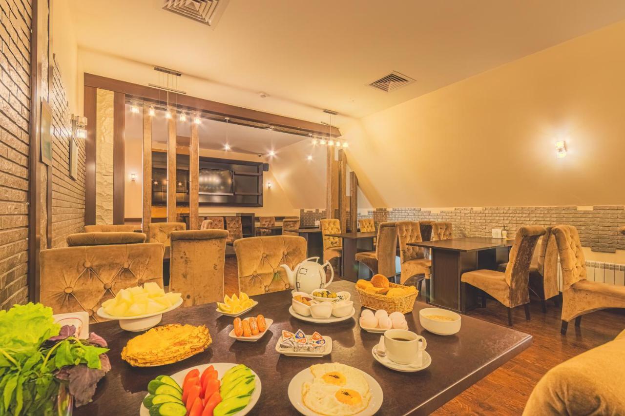 Passaje Old Hotel Баку Екстериор снимка