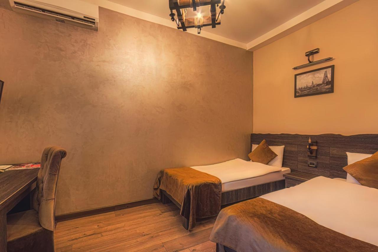 Passaje Old Hotel Баку Екстериор снимка