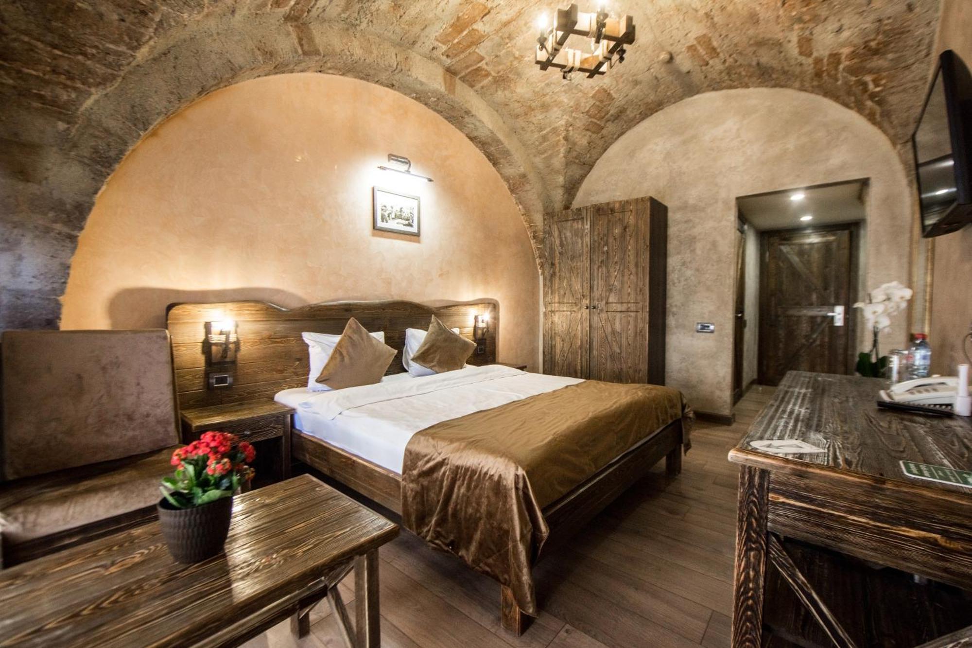 Passaje Old Hotel Баку Екстериор снимка