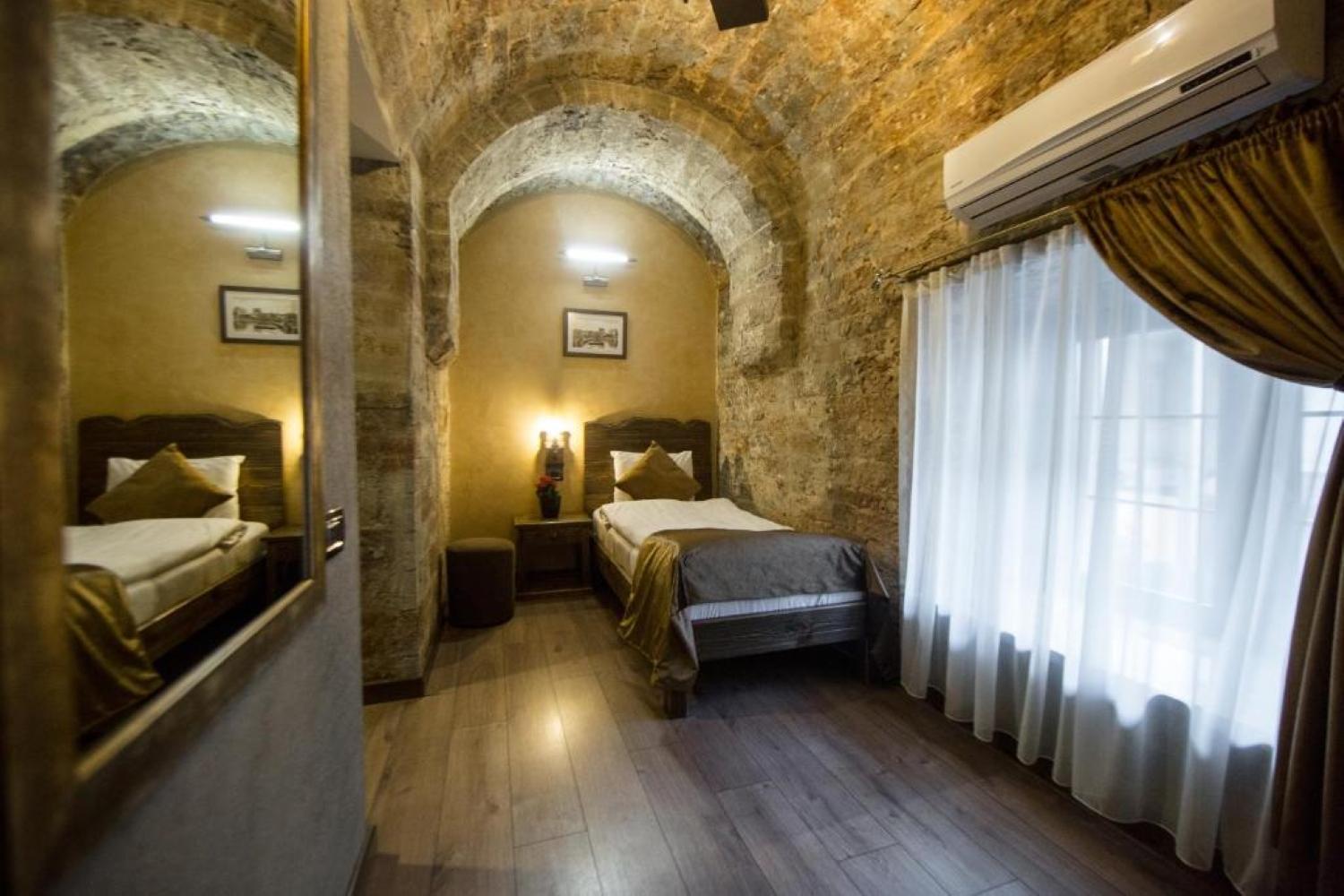 Passaje Old Hotel Баку Екстериор снимка